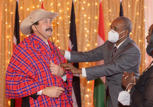 Diplomacy in Style: Hungarian President Áder Honors Kenyan Culture in Oneway Kenya Premium Safari Hats Attire at State House - Onewaykenya