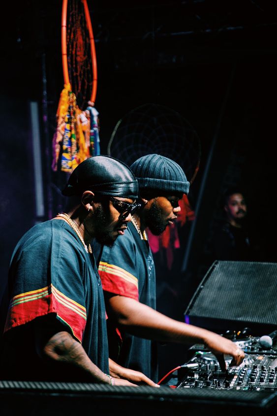 Major League DJz Bring the Heat to Kenya, Decked Out in Oneway Kenya Kikoy African Dresses - Onewaykenya