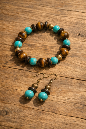 Liz Bracelet and Earring Set - Elegant Jewelry for Any Occasion